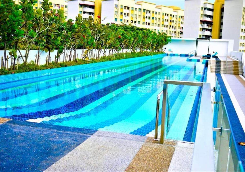 Landmark By Katana 3Br Romantic Luxury Seaview Homestay Gurney无敌海景三房套房 Tanjung Tokong Zewnętrze zdjęcie