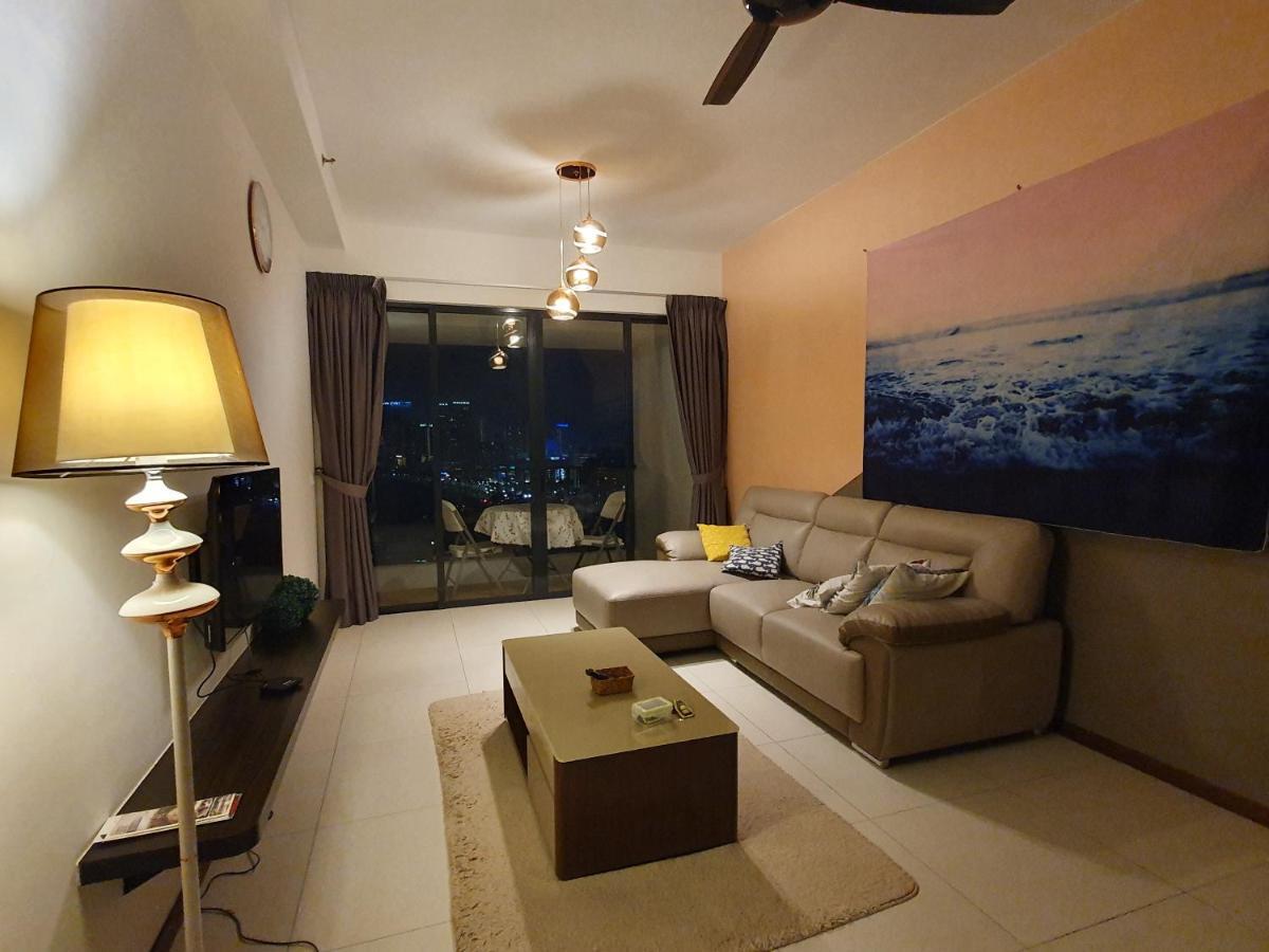 Landmark By Katana 3Br Romantic Luxury Seaview Homestay Gurney无敌海景三房套房 Tanjung Tokong Zewnętrze zdjęcie